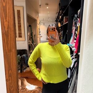 Guest in Residence Classic Crew 100% Cashmere Sweater – neon yellow